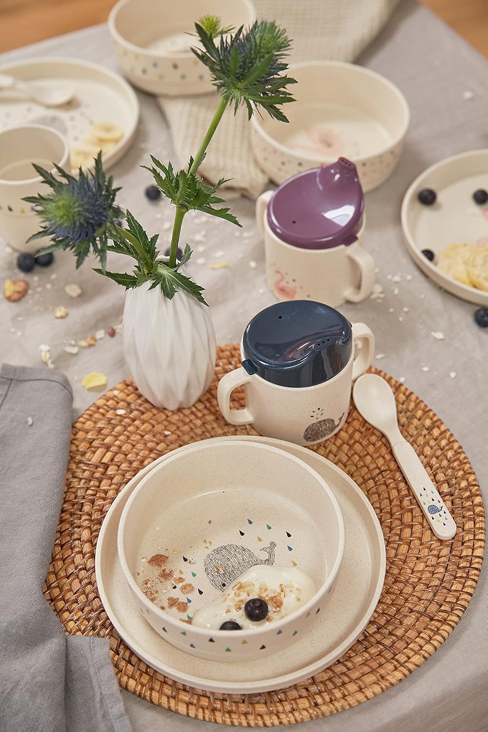 LÄSSIG Kindergeschirr Set (Teller, Becher, Schälchen, Löffel) ohne , BPA-frei, für Spülmaschine und