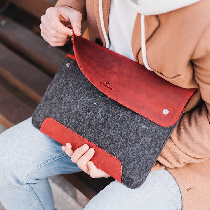 MegaGear MacBook-Tasche aus echtem Leder und Fleece,Laptop-Hülle für MacBook Pro und MacBook Air,14