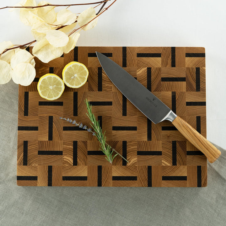 HOFMEISTER® Stirnholzbrett Esche &amp; Nussbaum 40 x 30 cm mit Griffen &amp; Füssen