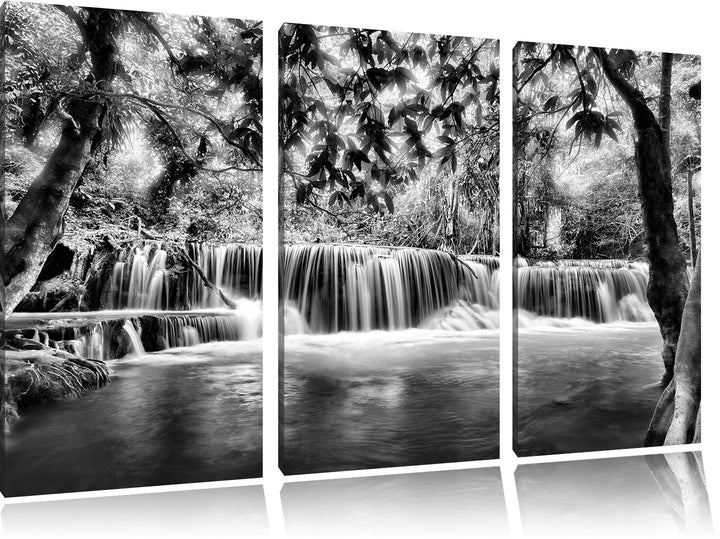 Pixxprint Monocrome, Kleiner Wasserfall im Dschungel 3-Teiler Leinwandbild 120x80 Bild auf Leinwand