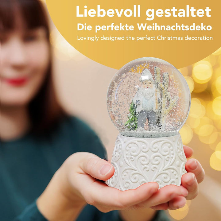 Schneekugel Weihnachten mit Musik | Weihnachtswichtel grau weiss | Sockel weiss Ornamente | H: 14cm