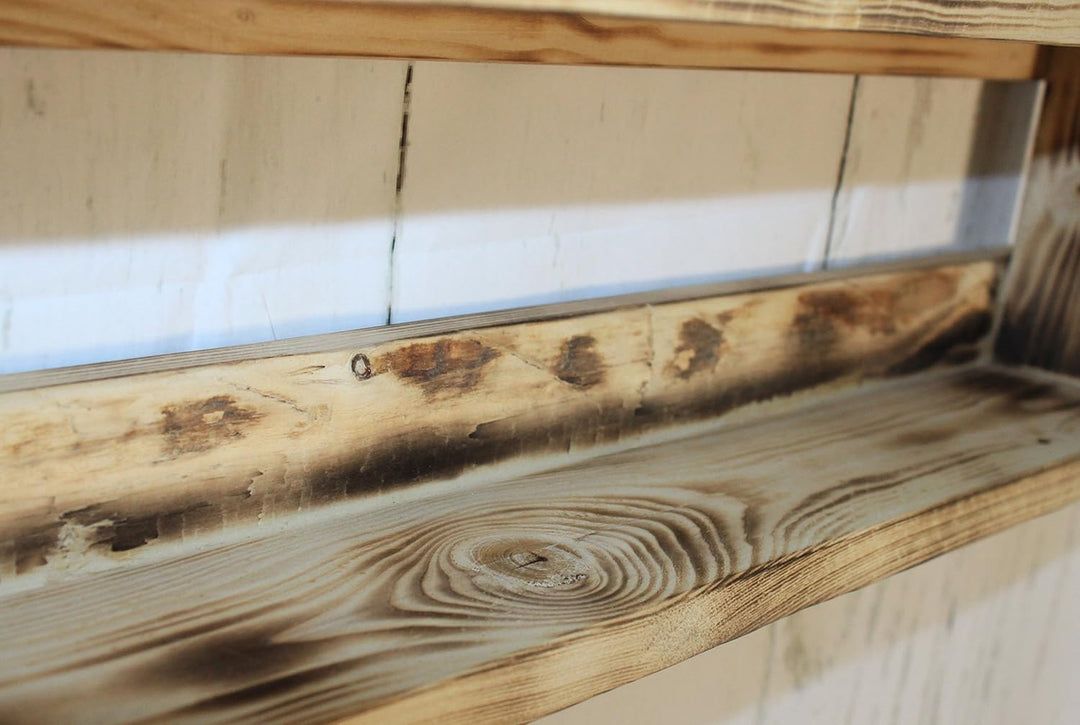 Dekorie Whisky Regal aus Holz - mit Gläserhalter - Geflammt - Industrie Stil - fertig montiert - Wan