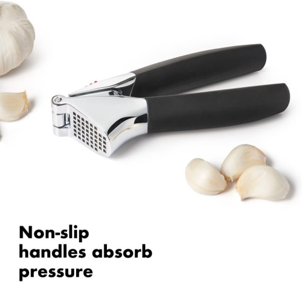 OXO Good Grips Knoblauchpresse zum Zerdrücken von Knoblauch und Ingwer – spülmaschinenfest Single, S