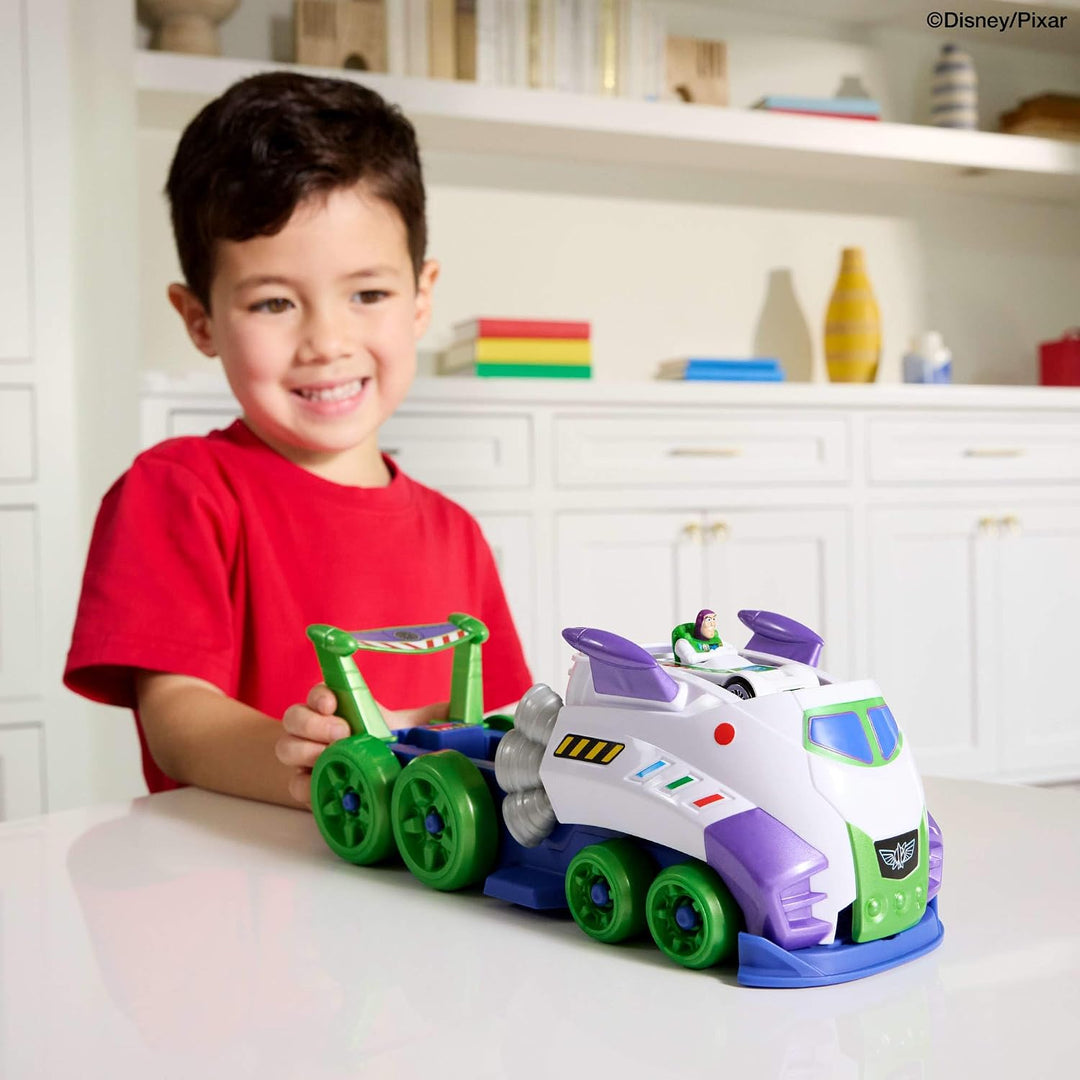 Hot Wheels Spielzeugauto, Disney Pixar Hi-Tech Buzz Lightyear Starter und Transporter mit Die-Cast S