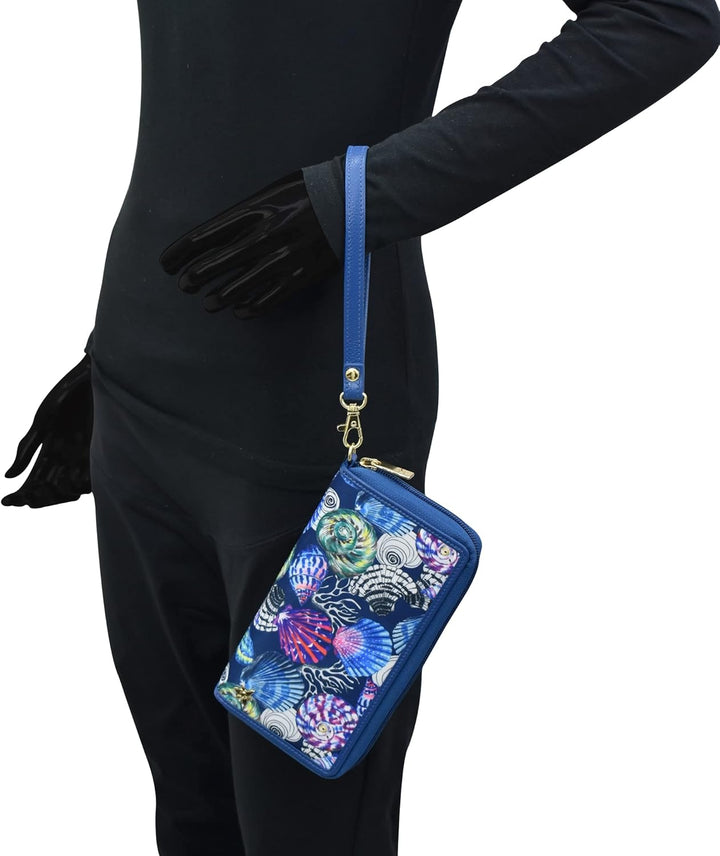 Anuschka RFID Reise-Börse mit Handschlaufe - Wanderlust Kollektion - Nylonstoff mit Leder Trim und K