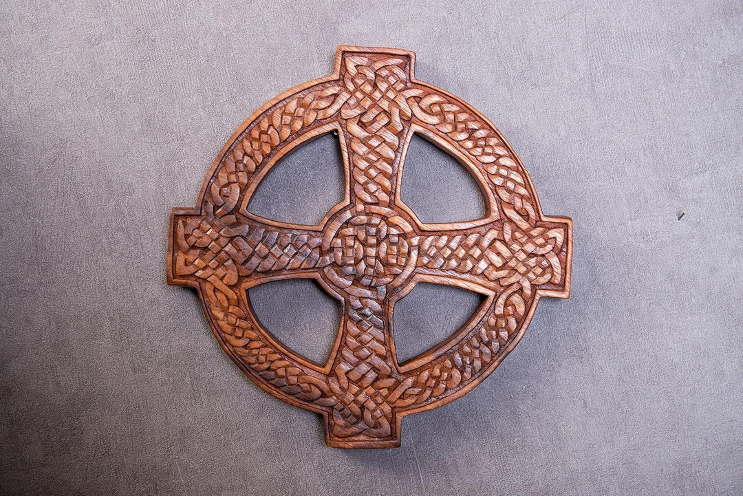 Windalf Wand Deko Taran Ø 29 cm KELTENKREUZ mit Zopfmuster Celtic Art Handarbeit aus Holz