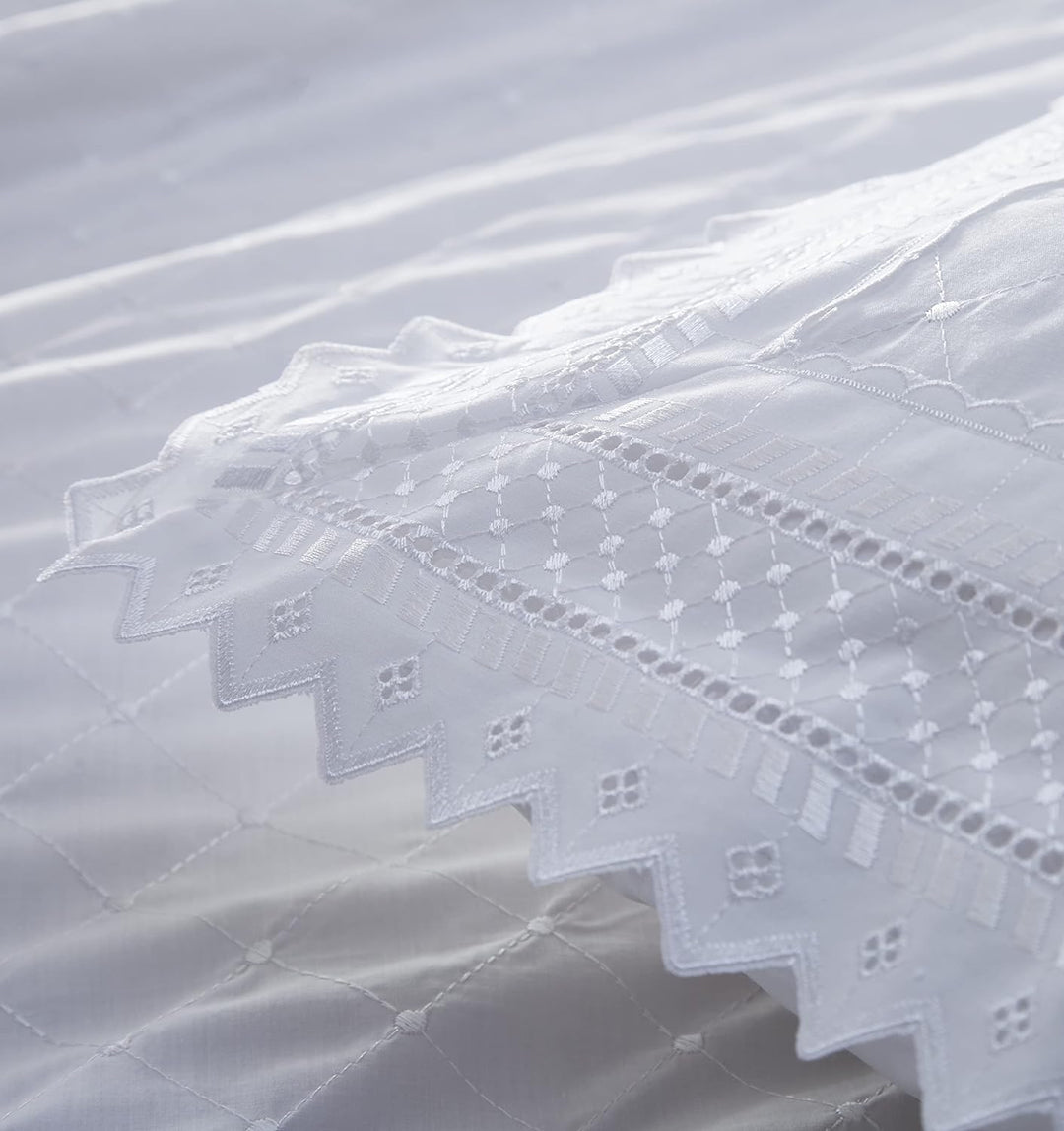 Balmoral Broderie Anglais Percale Duvet Cover and 2 Pillowcases Bedding Bed Set, Cotton, White, Supe
