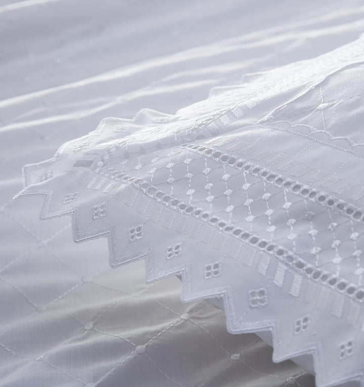 Balmoral Broderie Anglais Percale Duvet Cover and 2 Pillowcases Bedding Bed Set, Cotton, White, Supe