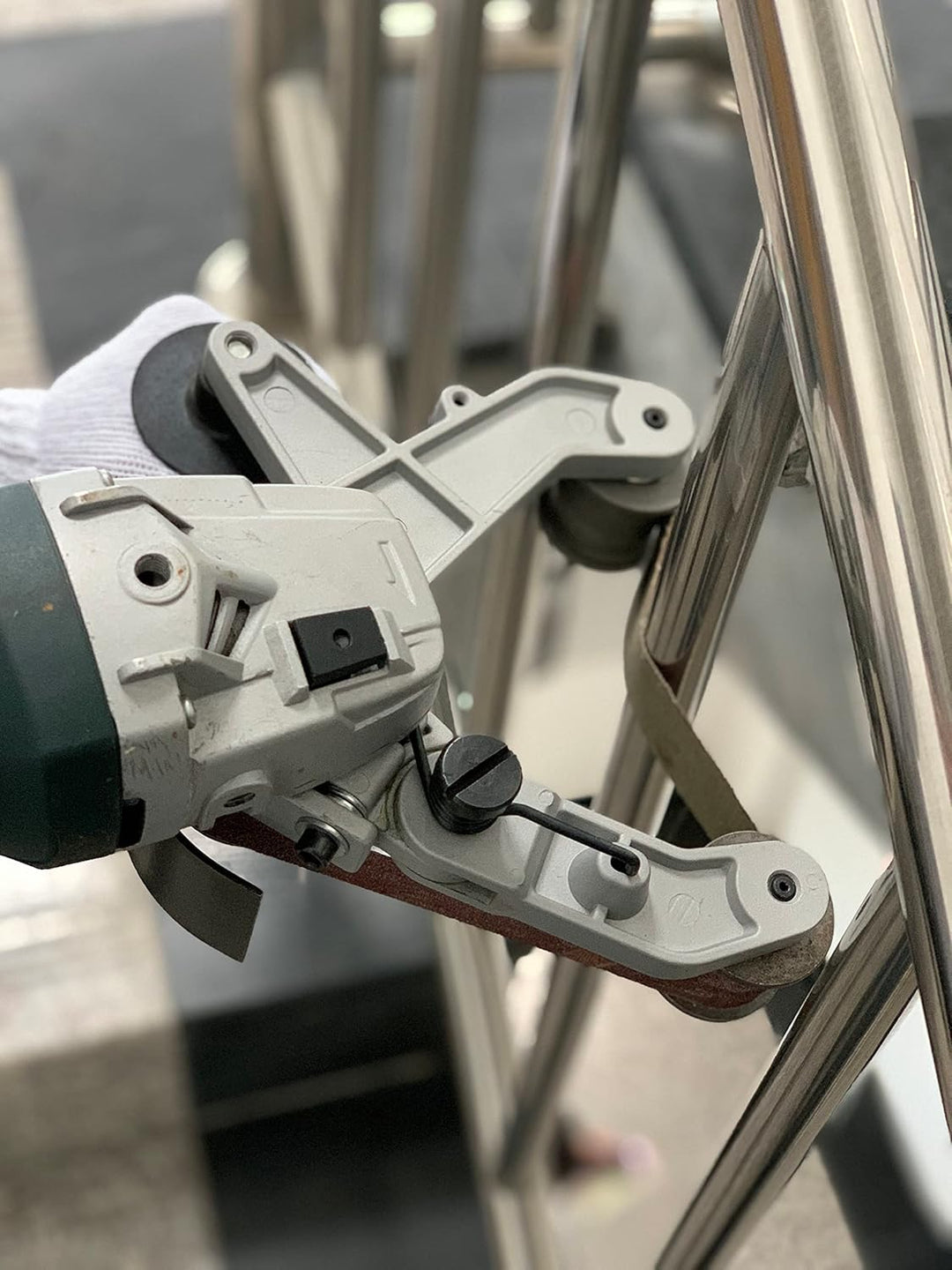 Aidelife Rohrbandschleifer-Aufsatz Adapter Zubehör, Edelstahl, Metall, Holz,Rohrpolieren, Schleifen