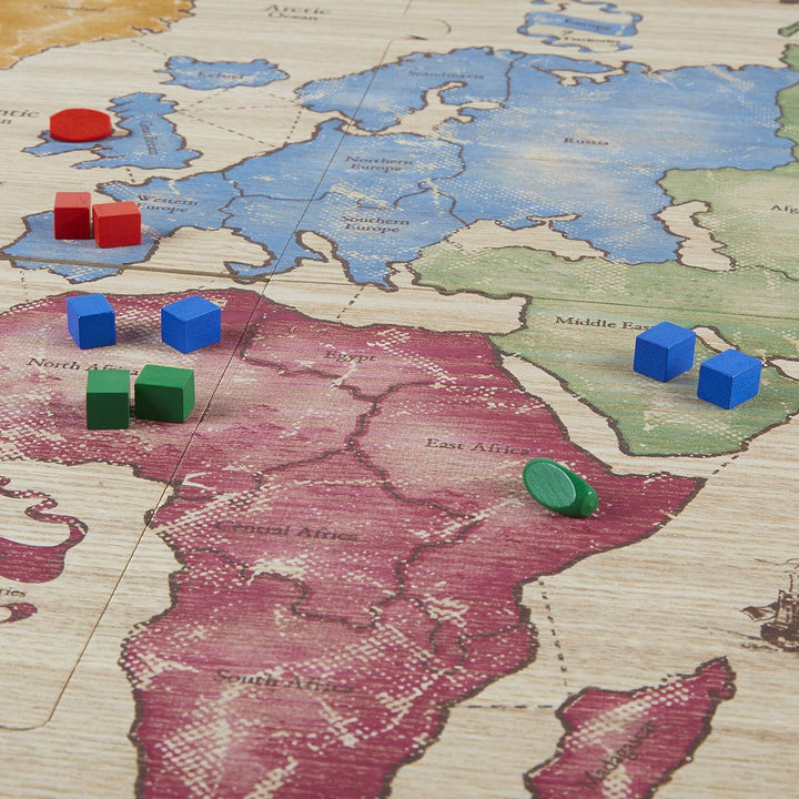 Hasbro Gaming Risiko Rustic, grosse Strategiespiel in Holz Edition, 2 Spieler, deutsche Sprachvarian