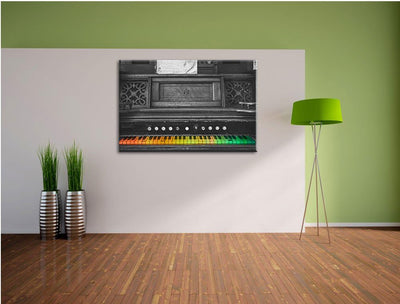 altes Klavier mit bunten Tasten schwarz/weiss Format: 100x70 auf Leinwand, XXL riesige Bilder fertig