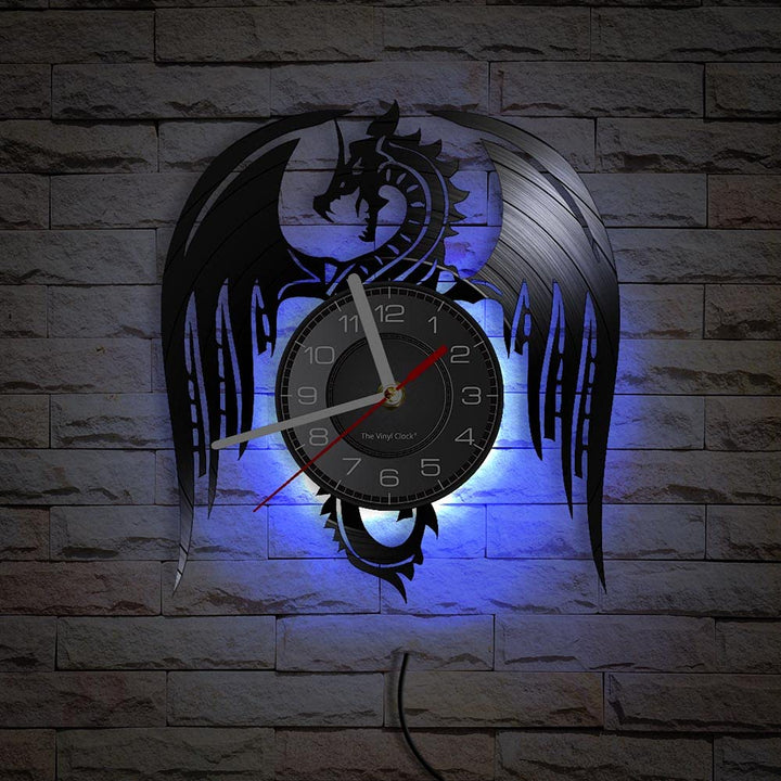 Smotly Vinyl Wanduhr, Mythical Beast Flying Dragon Theme Silent Wall Clock with LED Night Light Funk