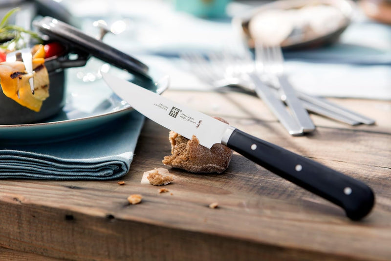 ZWILLING Steakmesser-Set mit Welle, 4 teilig, Klingenlänge 12 cm, Kunststoffgriff mit Nieten, Schwar