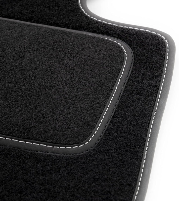 M MOTOS Personalisierte Velours-Fussmatten für FIAT Freemont 2011-2015 - Personalisierte, Matt, Weis