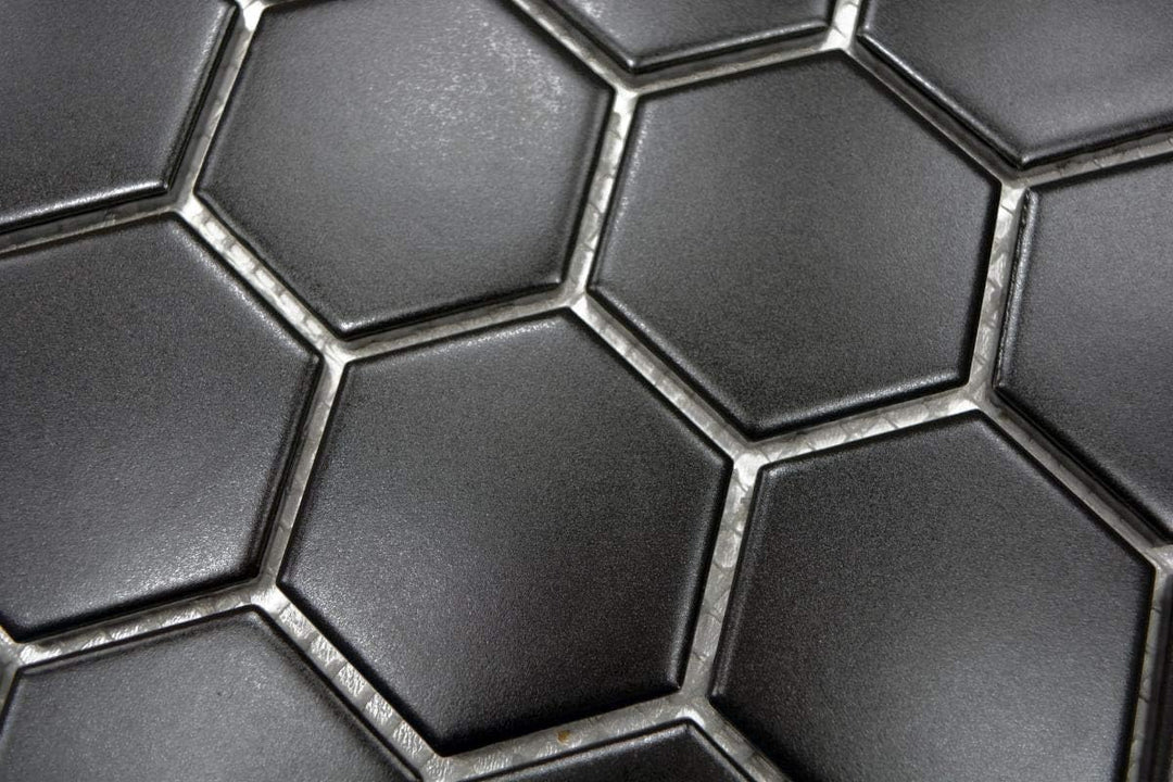 Mosaik Hexagon uni schwarz matt Keramik, Mosaikstein Format: 51x59x5 mm, Bogengrösse: 325x281 mm, 10