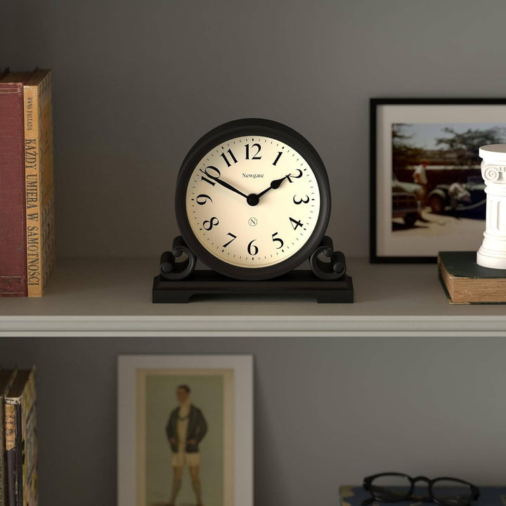 NEWGATE® Divisadero Kaminsims Uhr | Traditionelles doppelschnecken Design | Schwarz | Klassischer St