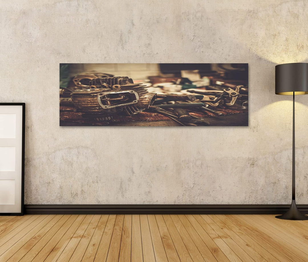 islandburner Bild auf Leinwand Teil Eines Motorrad Motors Auf Einem Tisch In Der Werkstatt Bilder Wa