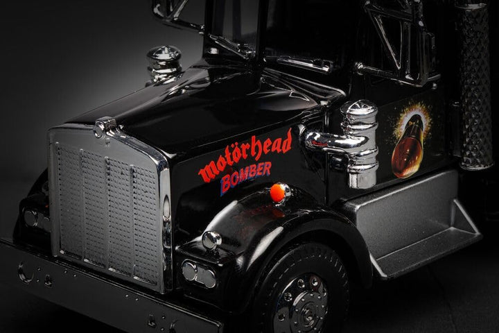 Corgi Druckguss-Modellfahrzeuge – CC55703 Schwermetall-Trucks Motorhead, Bomber – Souvenirgeschenke