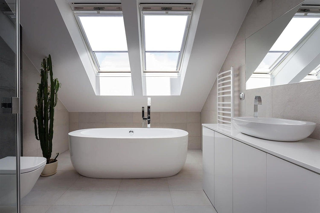 Dachfensterrollos für VELUX Dachfenster – Verdunkelungsrollo – Silberner Aluminiumrahmen (304, Weiss