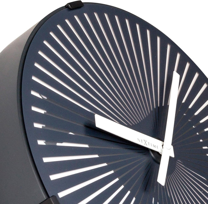 NeXtime Designer Wanduhr Walking Horse, mit optischer Illusion - Pferd läuft, 3218 Schwarz 30 x 7 x