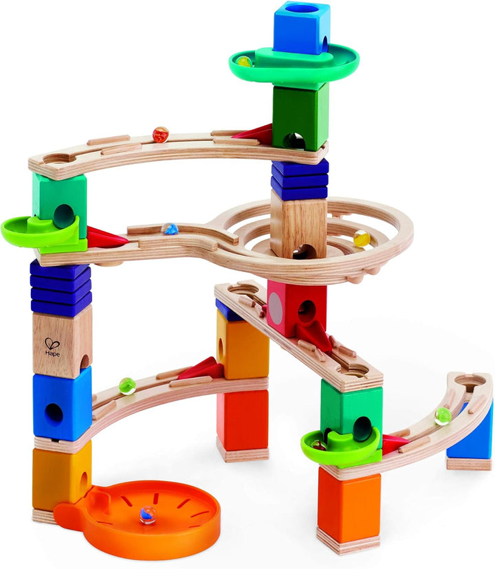 Hape E6020 Medium Set Quadrilla, Kugelbahn mit 44 Bauteilen aus Holz und 50 Murmeln, ab 4 Jahren & E