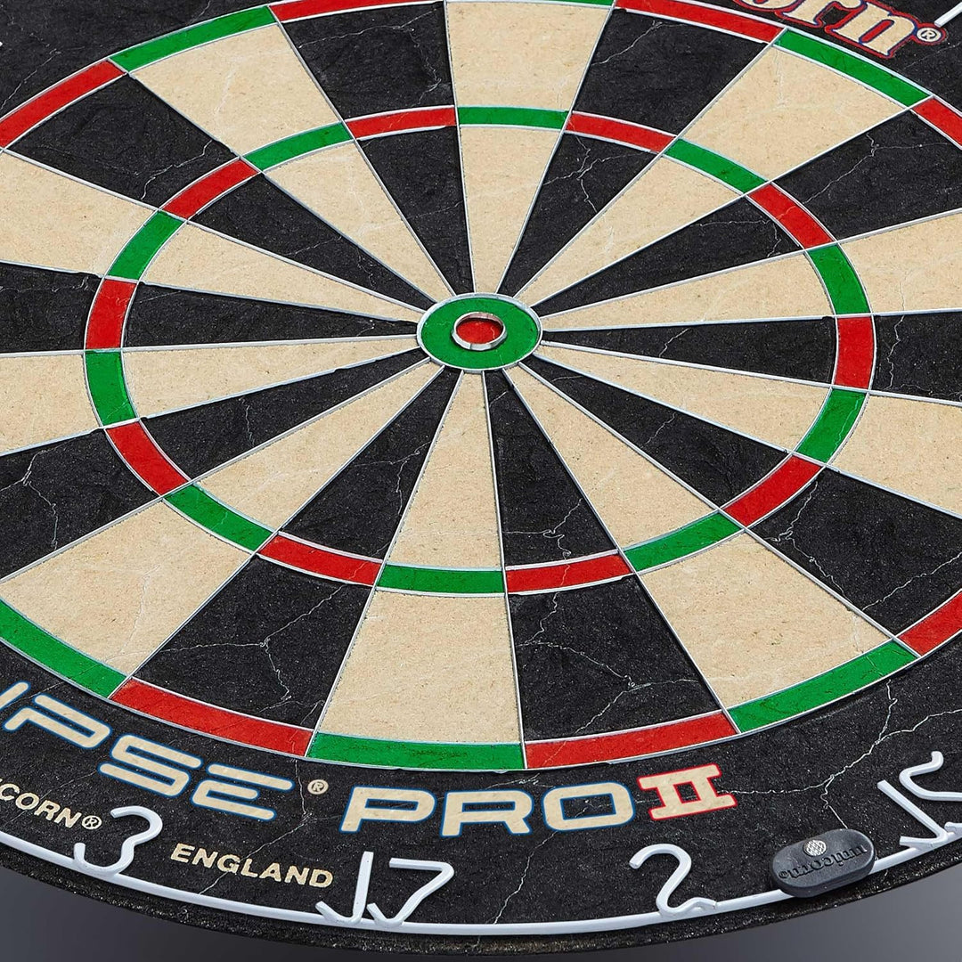 Unicorn Eclipse Pro Dartscheibe mit 2 Borsten und professionellem Sisal und High Definition Spider,
