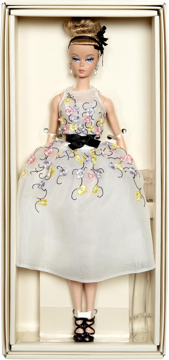 Mattel Barbie DGW56 - Barbie BFMC Glam Dress