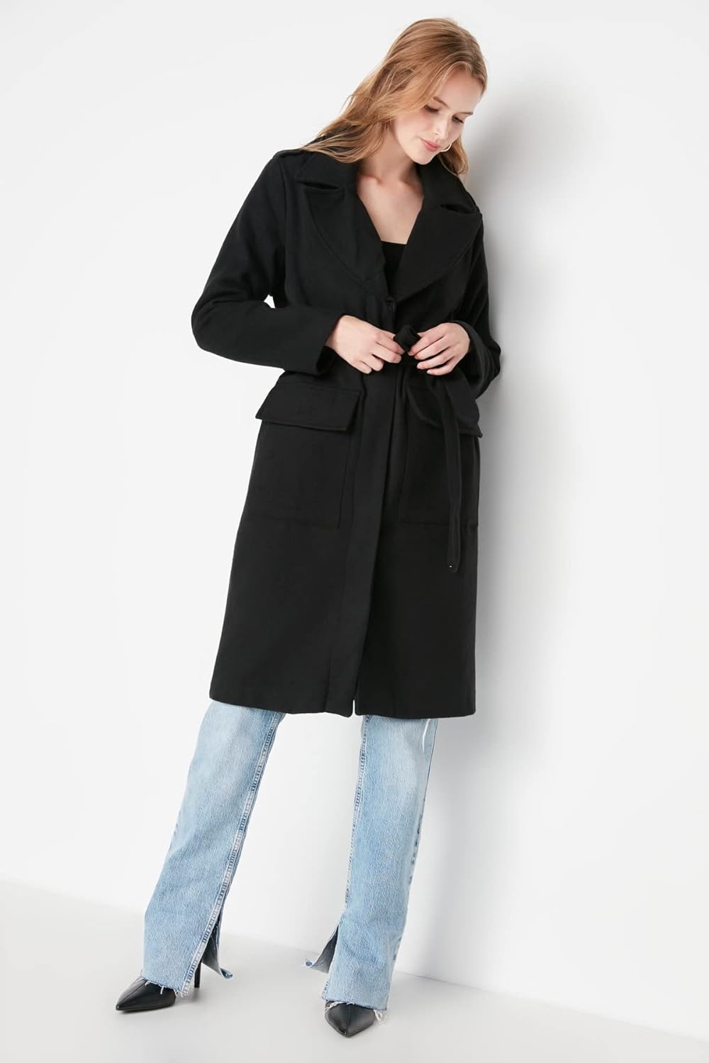 TRENDYOL Damen Trendyol Damen Regular Bikerjacken Plain Webstoff Mantel Coat, Schwarz, 40 EU