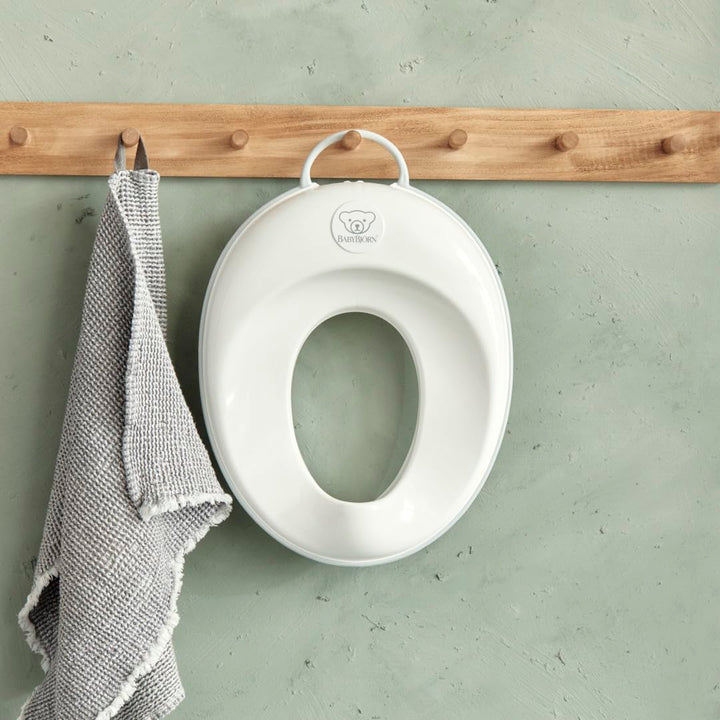 Babybjörn Toilettensitz, Weiss/Grau + Tritthocker, Weiss/Grau Toilettensitz + Tritthocker Weiss/Grau