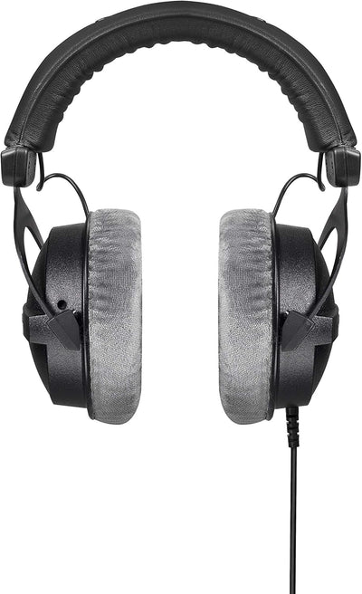 beyerdynamic DT 770 PRO 80 Ohm Over-Ear-Studiokopfhörer in schwarz. Geschlossene Bauweise, kabelgebu