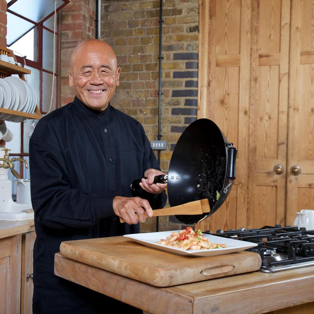 Ken Hom grosser Antihaft Wok 35 cm Induktion Wokpfanne aus Karbonstahl mit Phenolharz-Griff