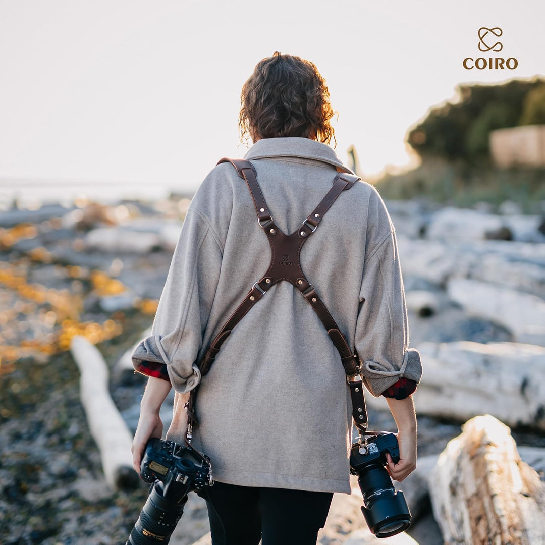 C Coiro Kamera-Zubehör Slim Dual Harness Zwei Kameras - Schulterriemen aus Leder, Braun, Einstellbar