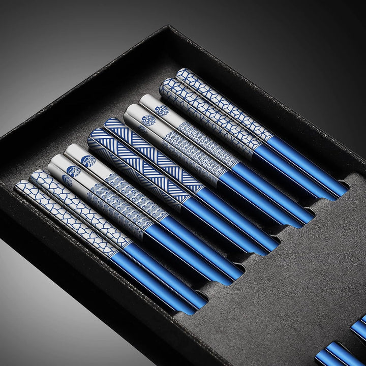 Edelstahl Essstäbchen, 18/8, Titan-Lasergravur, spülmaschinenfest, 5 Paar Geschenkset (blau), wieder
