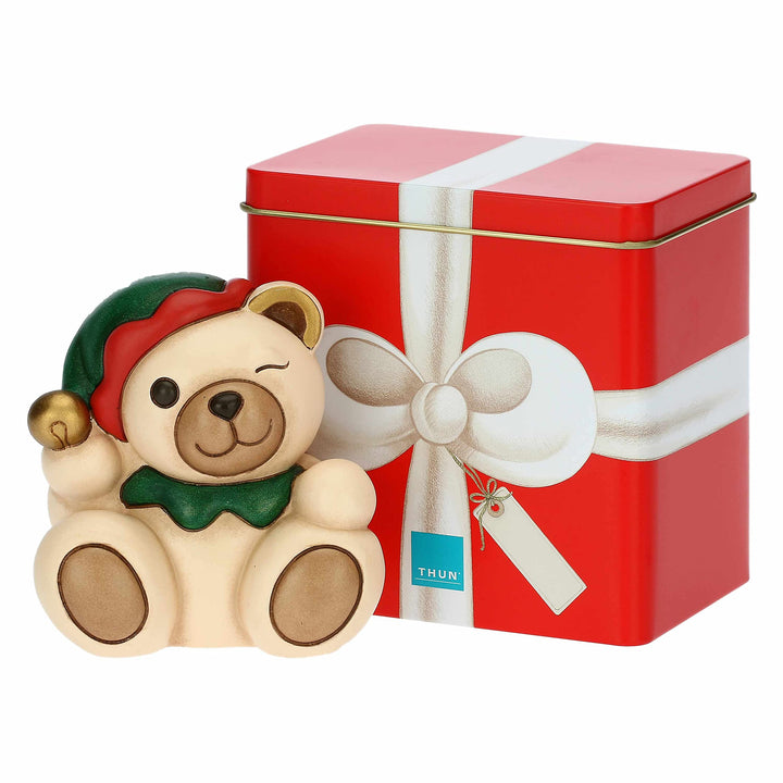 THUN - Weihnachten 2022 - Figur Teddy Elfo aus Keramik von Hand verziert 2022 - mit Zinnbox - 10 x 7