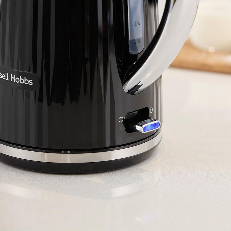 Russell Hobbs Wasserkocher [1,7L 2400W] Eden Schwarz, Edelstahlakzente (herausnehmbarer Kalkfilter,D