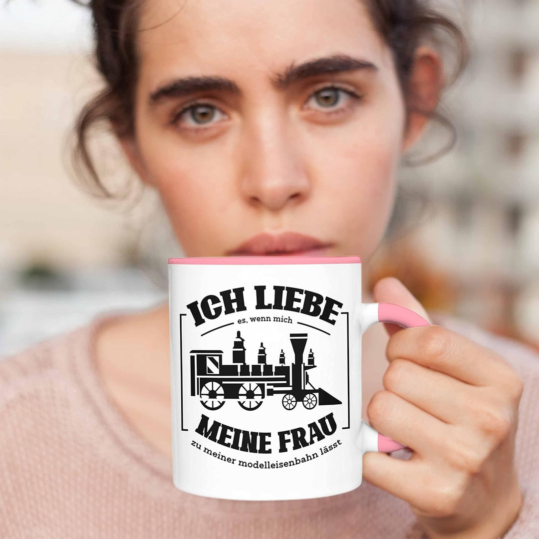 Trendation - Lustige Modelleisenbahn Tasse Geschenk für Eisenbahner (Rosa), Rosa