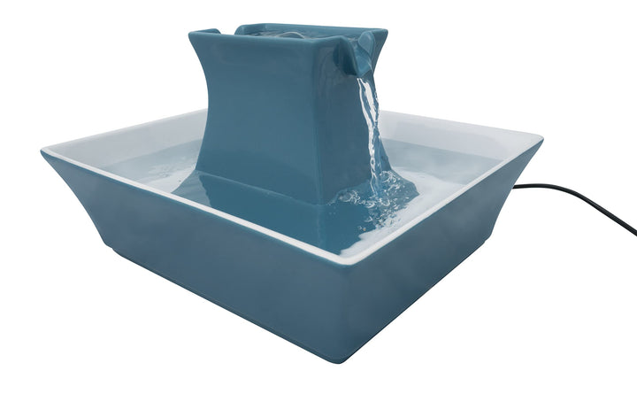 PetSafe Drinkwell Trinkbrunnen Pagoda, Filtert Wasser für Hunde und Katzen, Keramik, 2 Liter Fassung