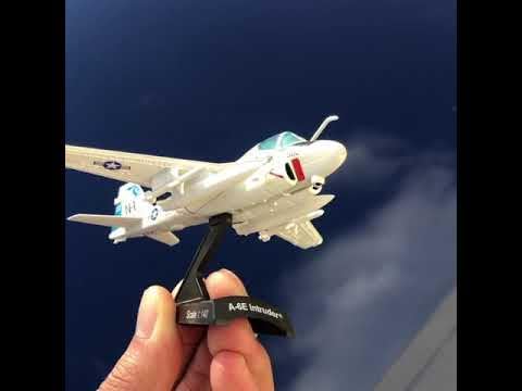 Daron PS5381-2 Postage Stamp Grumman A-6 Intruder VA-52 Knightriders Scale 1/140