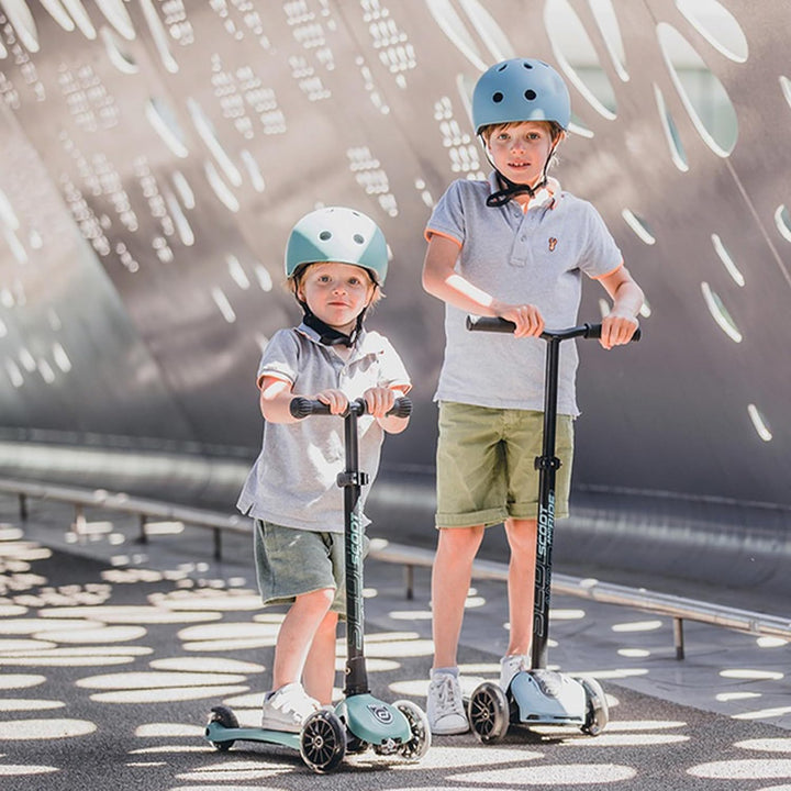 Scoot & Ride Highwaykick 5 LED Scooter Roller Kunststoff/Metall Steel, Masse: ca. 55cm x 15cm x 24cm