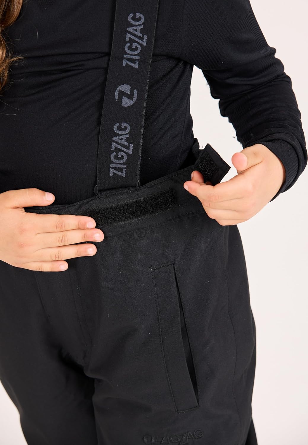 ZIGZAG Kinder Skihose 'Soho' mit 10.000 mm Wassersäule Robuste Skihose mit abnehmbaren Hosenträgern,
