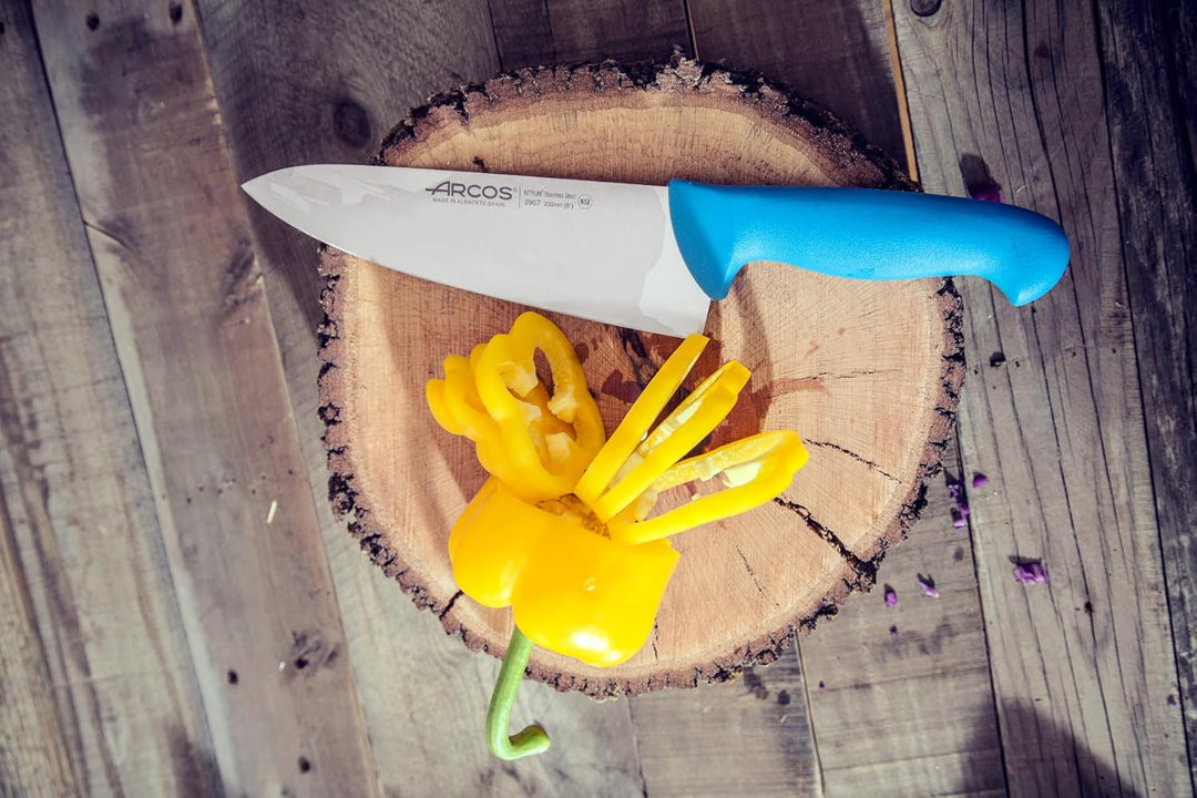 Arcos Chefmesser mit Nitrum Edelstahlklinge 20 cm - Professionelles Mehrzweck-Küchenmesser mit Ergon