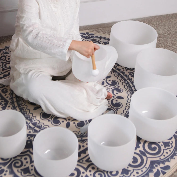Hye-eun Kristall Klangschale Set, 432hz 7-12 Zoll Klangschalen mit Tragetasche,7PCS Chakra Frosted Q