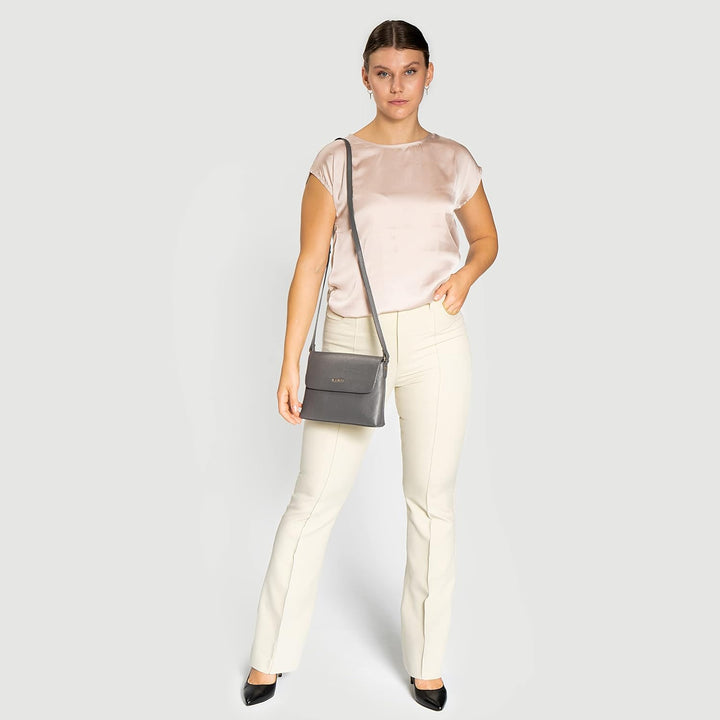 Lazarotti Bologna Leder Umhängetasche Damen | verstellbarer Schulterriemen | mittelgrosse Crossbody