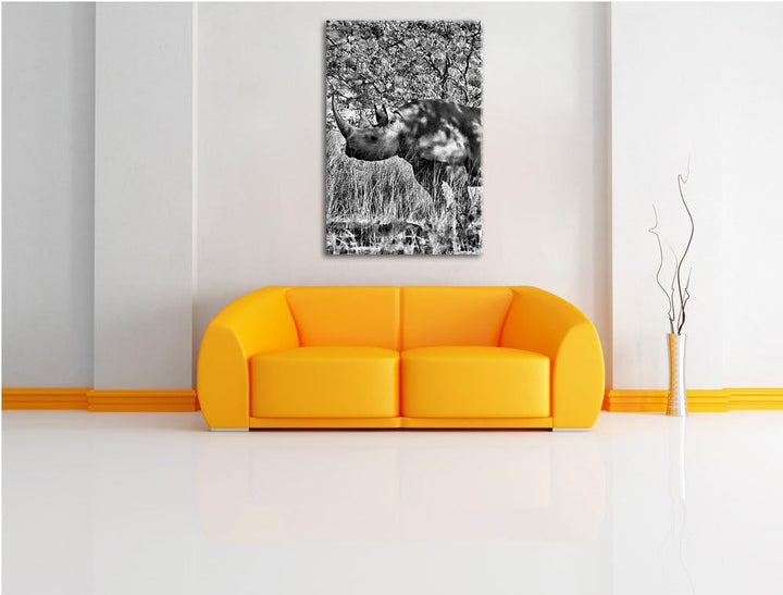 Pixxprint Nashorn in der Savanne als Leinwandbild/Grösse: 100x70 / Wandbild/Kunstdruck/fertig bespan