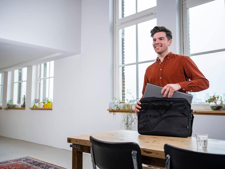 Trust Sydney Laptop Eco Tasche aus Recyceltem Material bis 17,3 Zoll, mit Schultergurt und Taschen z