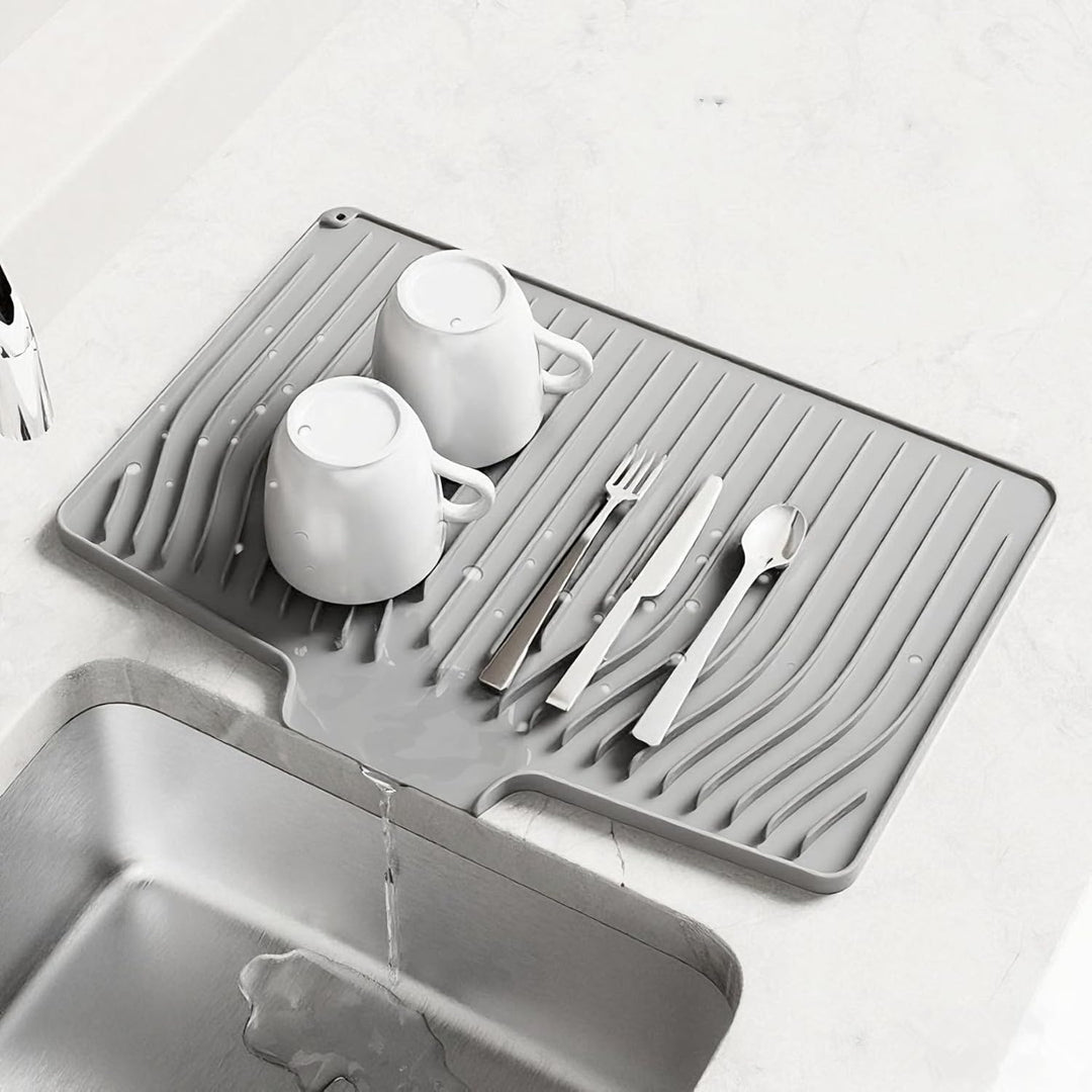 Premium Silikon Geschirr-Trockenmatte mit Gefälle-Design – Rutschfest, Hitzebeständig (bis 230°C), S