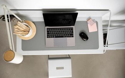 Zone Denmark A-Wall Desk, Mini Schreibtisch fürs Home Office, PC Tisch Klein, Mobiler Schreibtisch f