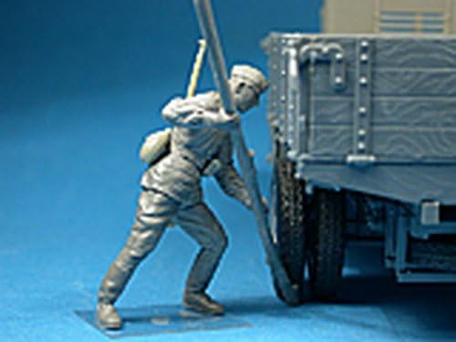 MiniArt 35133 - GAZ-AAA. Modell 1943 Cargo Truck