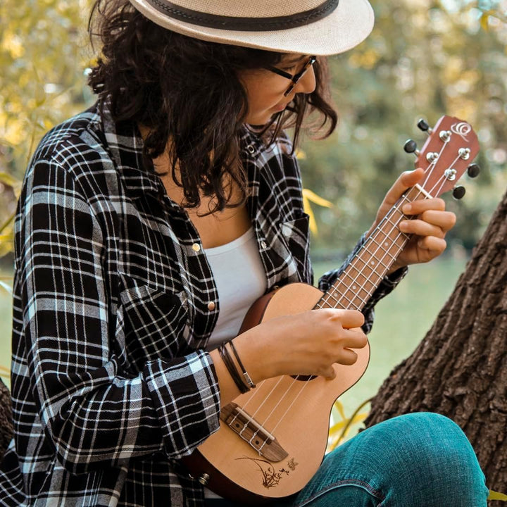 Ortega Guitars Soprano Ukulele - Bonfire Series - Fichtendecke mit lasergaviertem Motiv (RU5-SO)