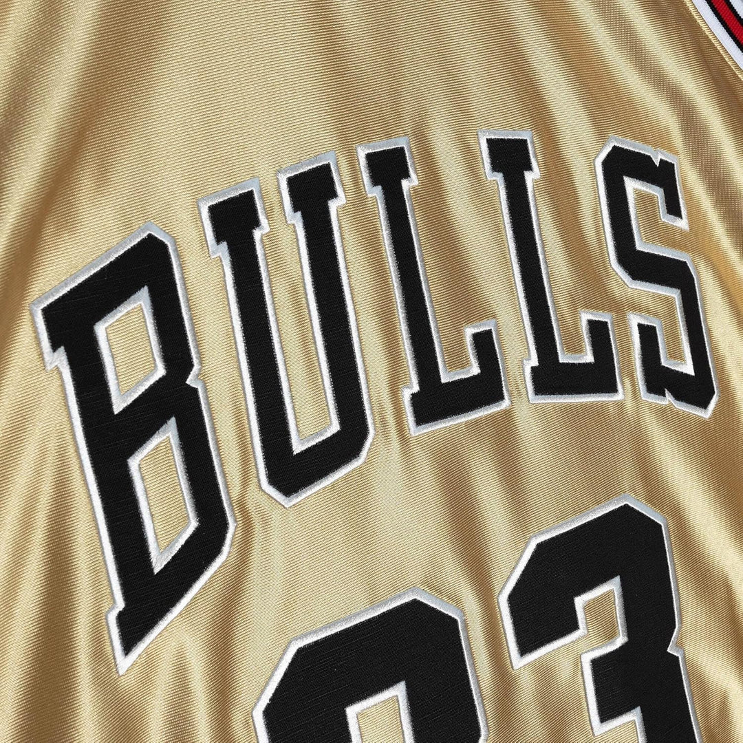 Mitchell & Ness NBA 75th Anniversary Swingman Jersey - Gold S Chicago Bulls - Pippen Gold, S Chicago